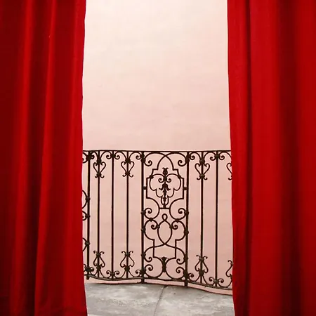 Casa - And - Vintage Vibes, Balcony Apartman *